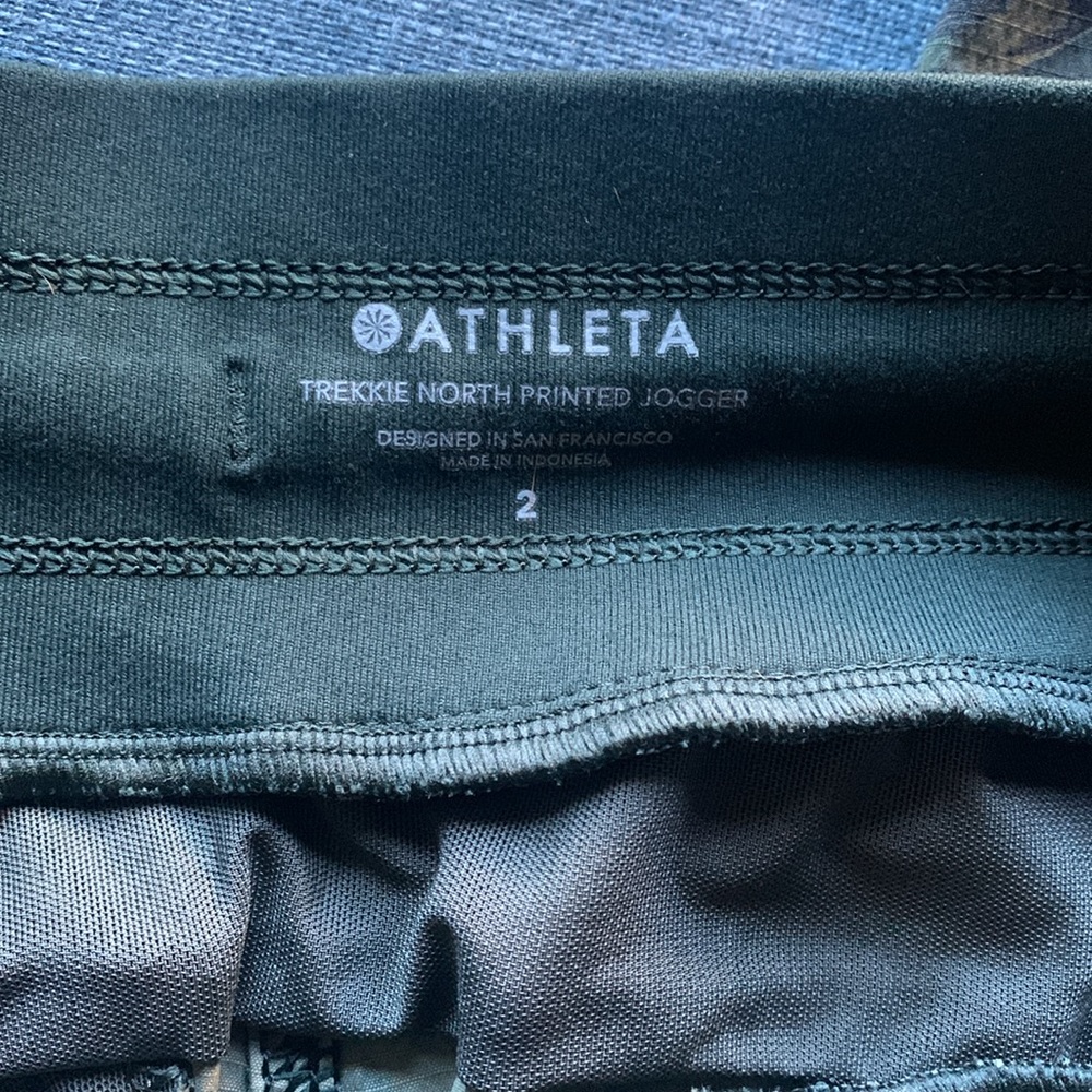 Athleta Trekkie North Printed Floral Jogger Size 2 - Picture 4 of 5